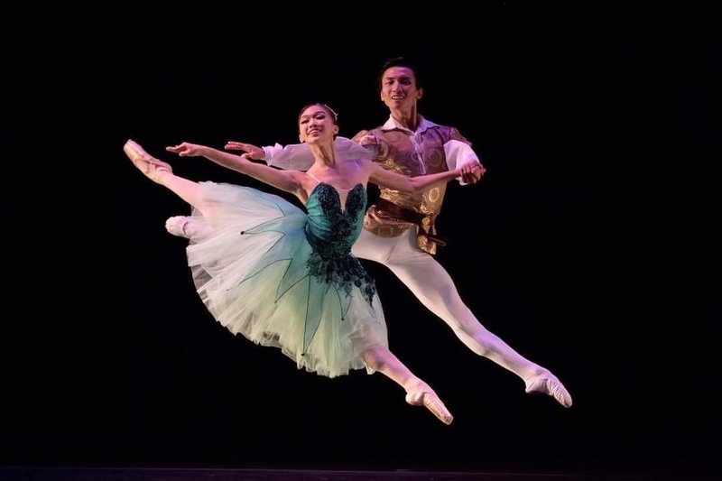 Academia de Dans Ballet Art - Cursuri de balet pentru copii si adulti